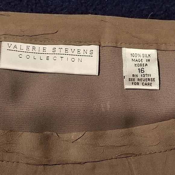 Valerie Stevens Collection Silk Skirt - Picture 3 of 7